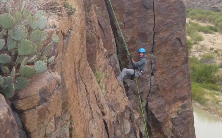 struggling teens gain leadership skills on outdoor course